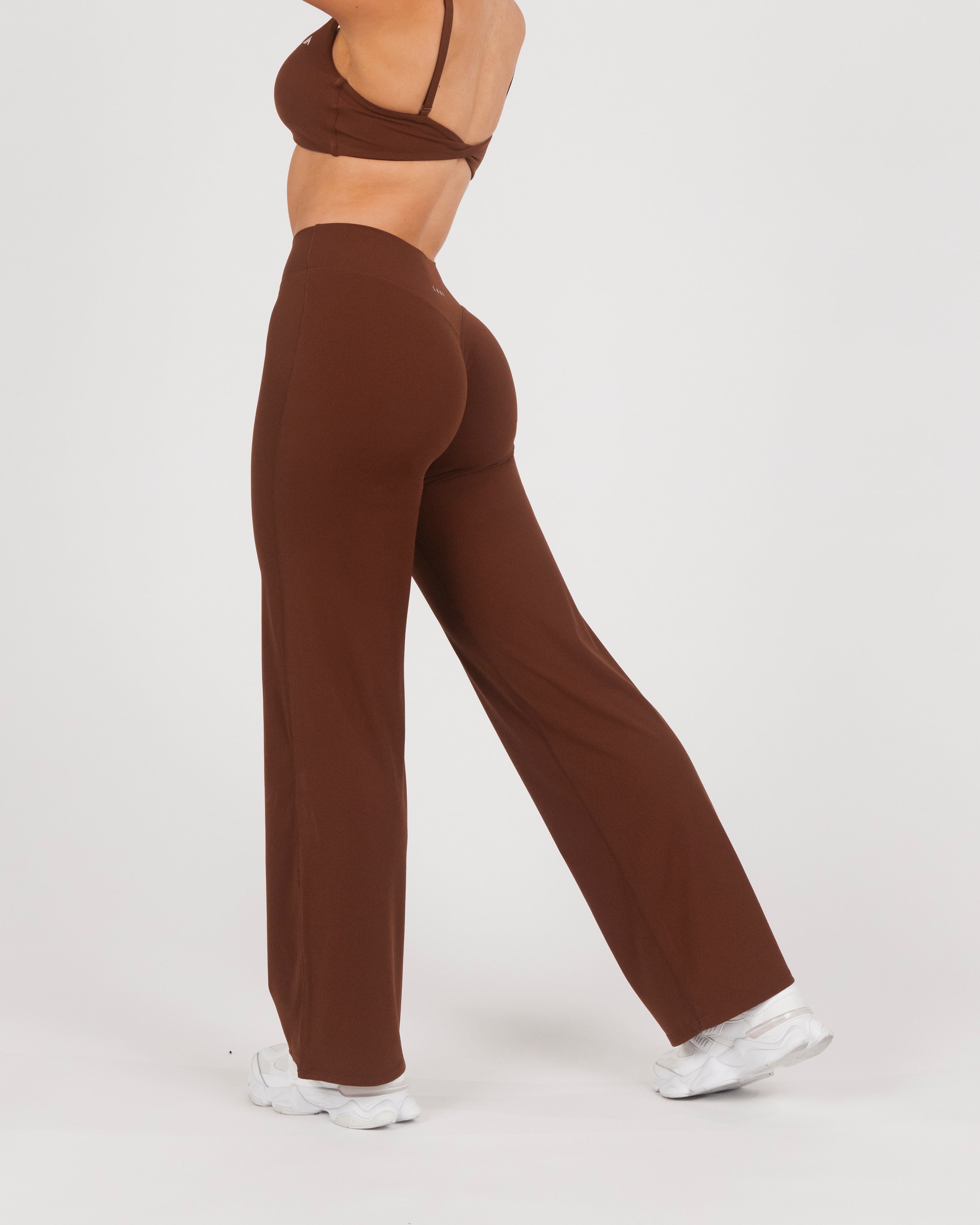 MONROE STRAIGHT LEG - BRANDY – LAKI ACTIVE
