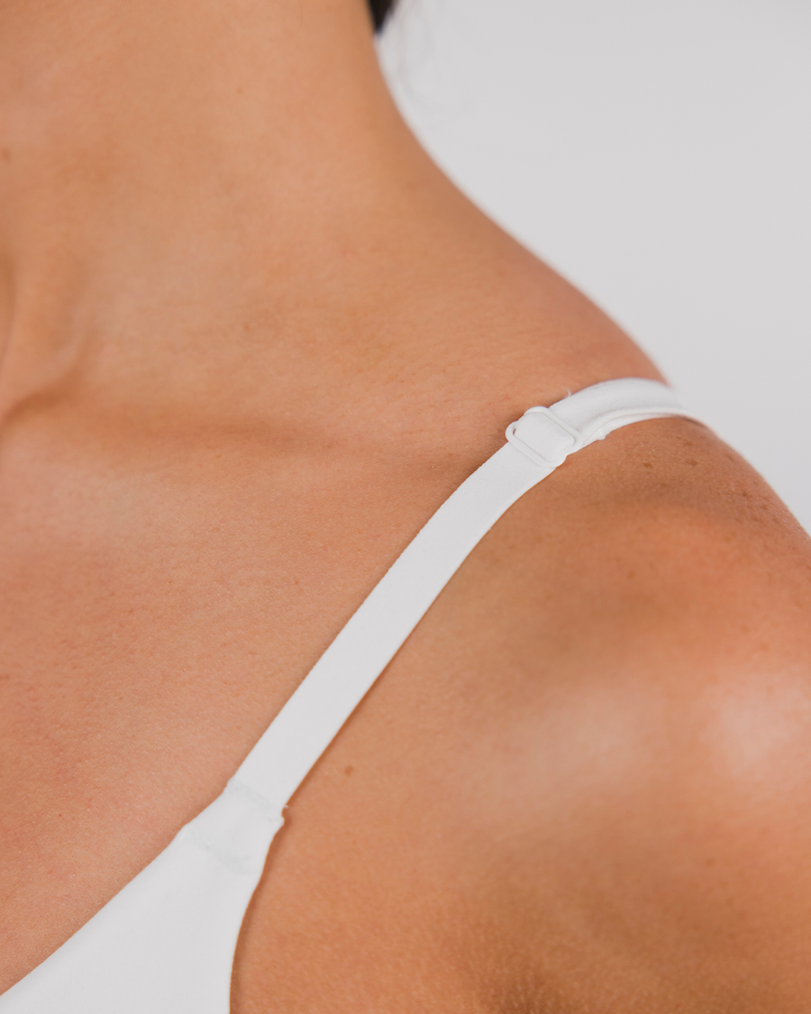 ANTHEM TWIST BRALETTE - FROST